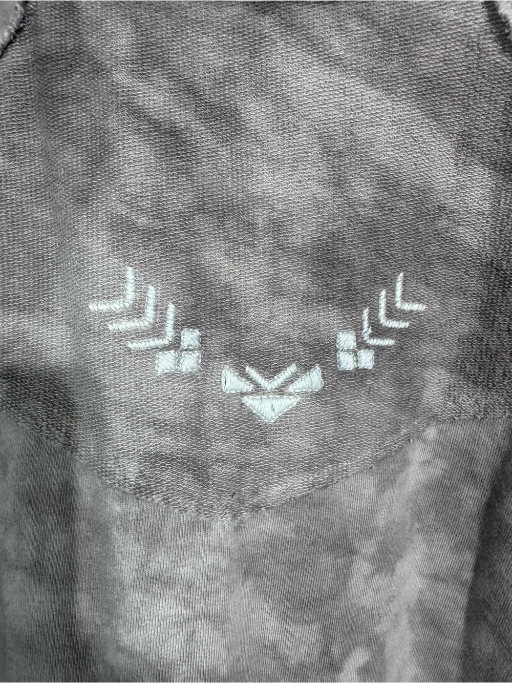 Free People tan v-neck tie dye sweatshirt with embroidered design Size Small